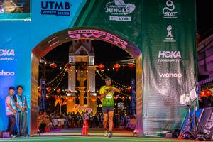 BIB: 4004
                            <button type="button" onclick="openModal(21811657)" class="btn btn-primary btn-sm float-right btn-popup" data-toggle="modal" data-target=".modal-high-quality">
                        <i class="fas fa-shopping-cart"></i> Add to Cart
                    </button>
                                            <button type="button" onclick="isThisMe(21811657, true)" class="btn btn-success btn-sm float-right btn-popup btn-isme hidden" data-toggle="tooltip" data-placement="bottom" title="นี่คือรูปของคุณใช่ไหม คลิกที่นี่เพื่อเอาเข้าอัลบั้ม">
                        <i class="fas fa-plus"></i> Add to album
                    </button>
                    <button type="button" onclick="isThisMe(21811657, false)" class="btn btn-warning btn-sm float-right btn-popup btn-isnotme hidden">
                        <i class="fas fa-ban"></i> Remove from album
                    </button>